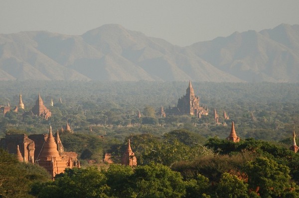 Những ngôi chùa độc đáo ở Bagan