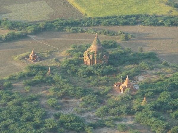 Những ngôi chùa độc đáo ở Bagan