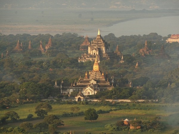 Những ngôi chùa độc đáo ở Bagan