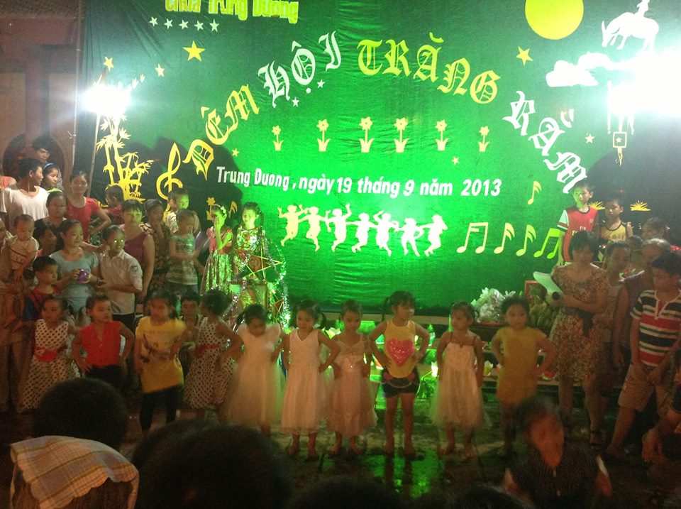 HÀ NỘI: Vui Đón Trung Thu tại Chùa Trung Dương