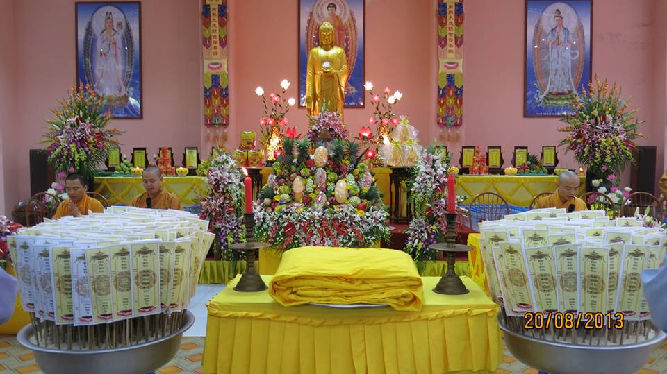 Hà Nội: Vu Lan Báo Hiếu tại chùa Sủi