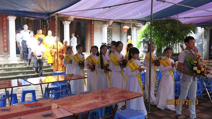 Hà Nội: Vu Lan Báo Hiếu tại chùa Sủi