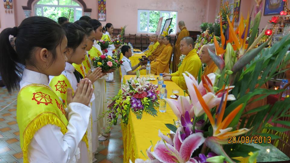 Hà Nội: Vu Lan Báo Hiếu tại chùa Sủi