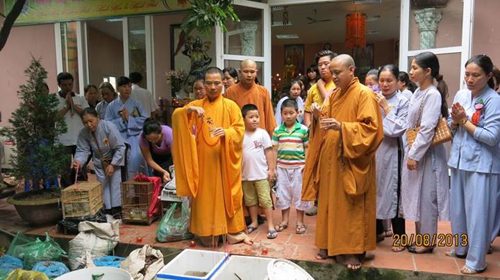 Hà Nội: Vu Lan Báo Hiếu tại chùa Sủi