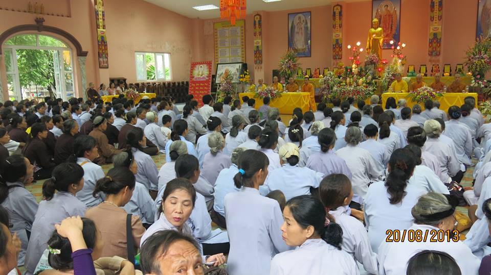 Hà Nội: Vu Lan Báo Hiếu tại chùa Sủi