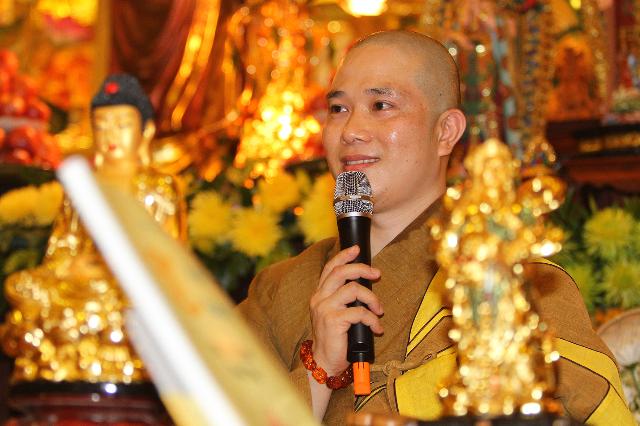 Ngày đầu Pháp hội niệm Phật cầu nguyện Quốc Thái Dân An cầu siêu sản nạn, thai nhi chùa Từ Quang – 2013