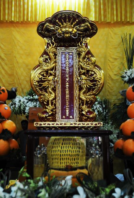 Chùm ảnh: Lễ nhập kim quan và phát tang ĐLHT Thích Trí Tịnh