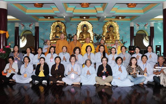 Đoàn Phật tử Hoa Kỳ, Cananda và Việt Nam hành hương đất Phật