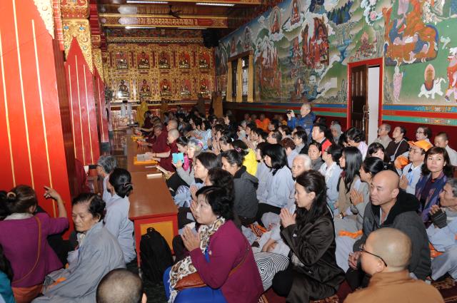 Đoàn Phật tử Hoa Kỳ, Cananda và Việt Nam hành hương đất Phật