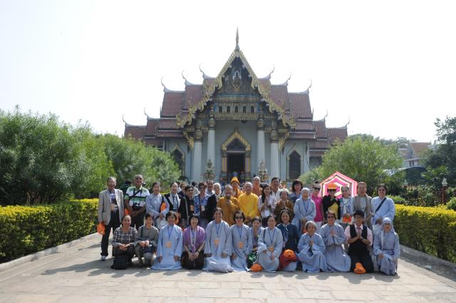 Đoàn Phật tử Hoa Kỳ, Cananda và Việt Nam hành hương đất Phật