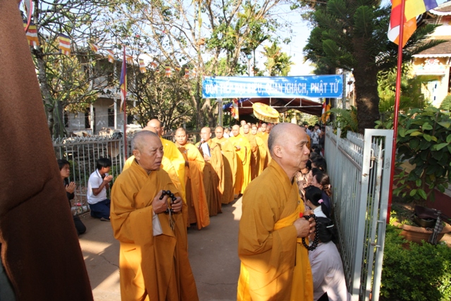 Hỉnh ảnh Lễ nhập kim quang cố Hòa Thượng Thích Đổng Quang