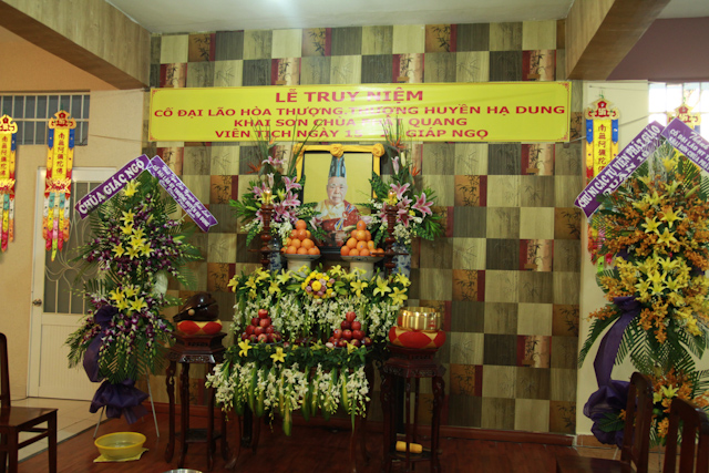 TP.HCM: Trang nghiêm Truy niệm cố Đại lão HT.Thích Huyền Dung