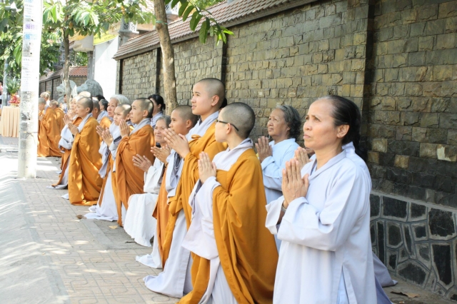 Chùm ảnh: Phụng tống Di ảnh ĐLHT. Thích Trí Tịnh thăm viếng trụ sở TƯ GHPGVN - Văn phòng BTS GHPGVN Tp. HCM