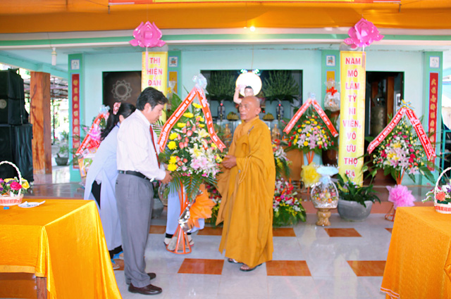 GIA LAI: PHẬT GIÁO HUYỆN ĐĂKPƠ TUẦN LỄ PHẬT ĐẢN