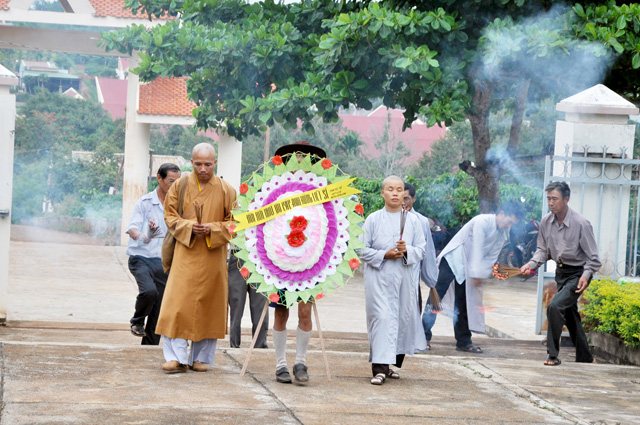 ĐĂKLĂC:HUYỆN KRÔNG-NĂNG TUẦN LỄ PHẬT ĐẢN