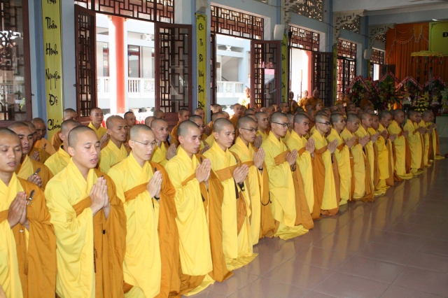 Chùm ảnh: Phụng tống Di ảnh ĐLHT. Thích Trí Tịnh thăm viếng trụ sở TƯ GHPGVN - Văn phòng BTS GHPGVN Tp. HCM