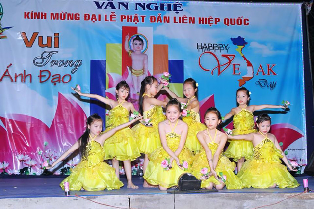 GIA LAI: PHẬT GIÁO HUYỆN ĐĂKPƠ TUẦN LỄ PHẬT ĐẢN