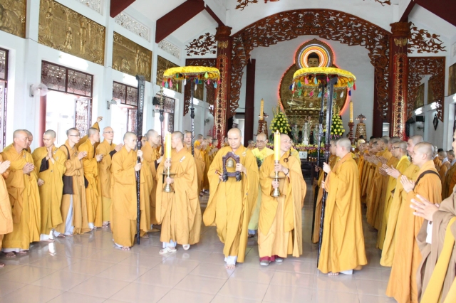 Chùm ảnh: Phụng tống Di ảnh ĐLHT. Thích Trí Tịnh thăm viếng trụ sở TƯ GHPGVN - Văn phòng BTS GHPGVN Tp. HCM