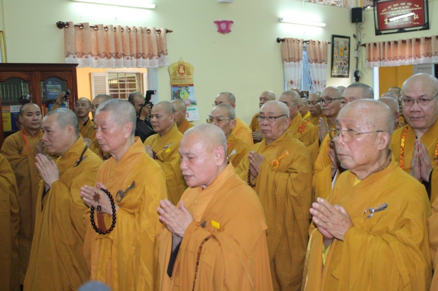 Chùm ảnh: Phụng tống Di ảnh ĐLHT. Thích Trí Tịnh thăm viếng trụ sở TƯ GHPGVN - Văn phòng BTS GHPGVN Tp. HCM