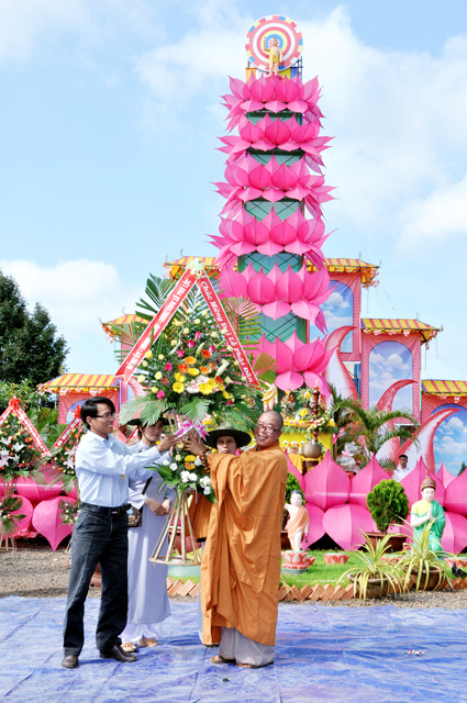 ĐĂKLĂC:HUYỆN KRÔNG-NĂNG TUẦN LỄ PHẬT ĐẢN