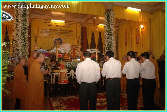 Chùm ảnh: Lãnh đạo Đảng, Nhà nước, Chính phủ viếng lễ tang ĐLHT. Thích Trí Tịnh
