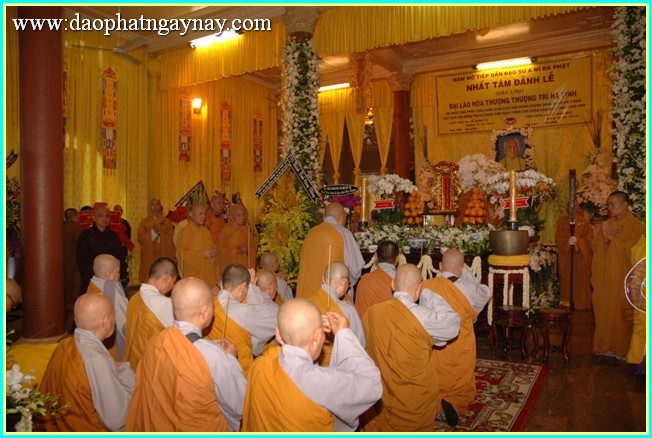 Chùm ảnh: Lãnh đạo Đảng, Nhà nước, Chính phủ viếng lễ tang ĐLHT. Thích Trí Tịnh