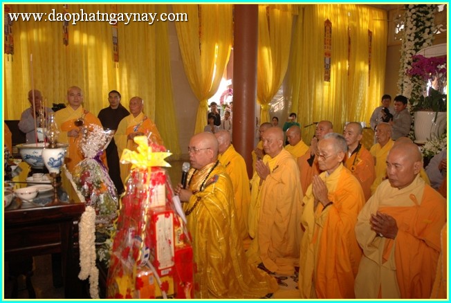 Chùm ảnh: Lãnh đạo Đảng, Nhà nước, Chính phủ viếng lễ tang ĐLHT. Thích Trí Tịnh