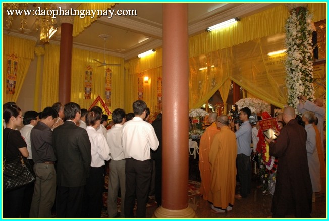 Chùm ảnh: Lãnh đạo Đảng, Nhà nước, Chính phủ viếng lễ tang ĐLHT. Thích Trí Tịnh