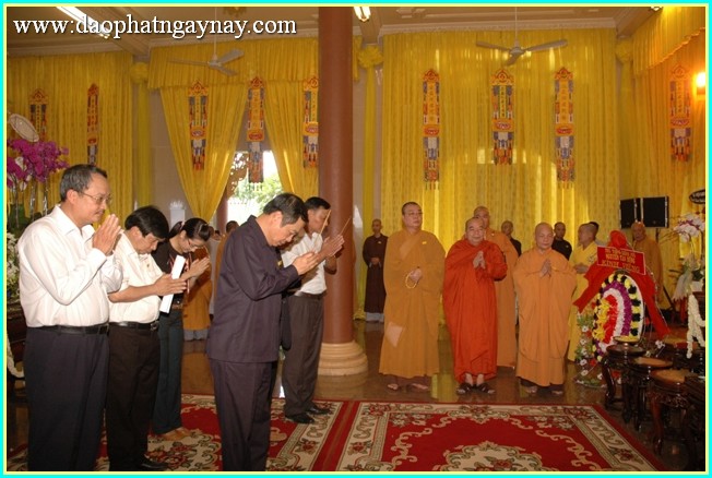 Chùm ảnh: Lãnh đạo Đảng, Nhà nước, Chính phủ viếng lễ tang ĐLHT. Thích Trí Tịnh