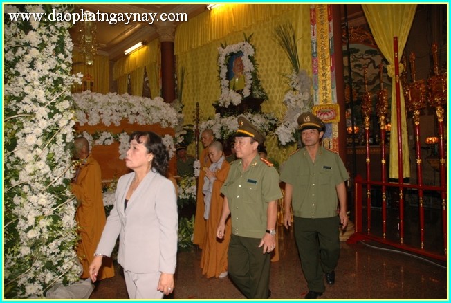 Chùm ảnh: Các phái đoàn viếng tang lễ ĐLHT. Thích Trí Tịnh ngày 30-03-2014
