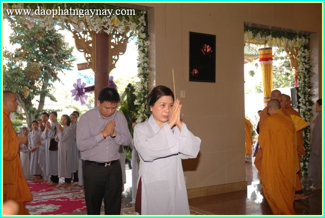 Chùm ảnh: Các phái đoàn viếng tang lễ ĐLHT. Thích Trí Tịnh ngày 30-03-2014