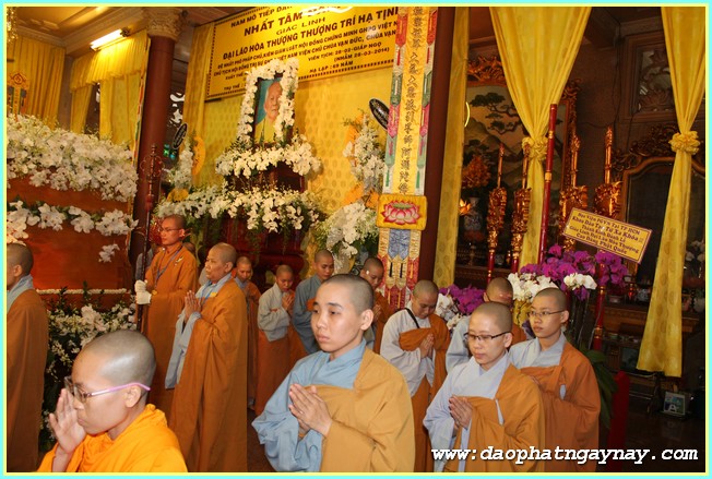Chùm ảnh: Các phái đoàn viếng Giác linh ĐLHT. Thích Trí Tịnh buổi sáng ngày 01-04-2014