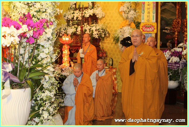 Chùm ảnh: Các phái đoàn viếng Giác linh ĐLHT. Thích Trí Tịnh buổi chiều ngày 01-04-2014