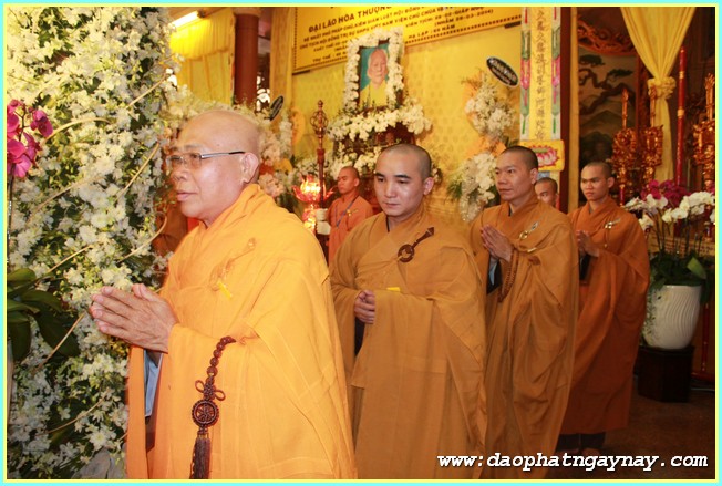 Chùm ảnh: Các phái đoàn viếng Giác linh ĐLHT. Thích Trí Tịnh buổi chiều ngày 01-04-2014