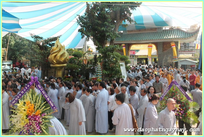 Chùm ảnh: Các phái đoàn viếng Giác linh ĐLHT. Thích Trí Tịnh buổi chiều ngày 01-04-2014