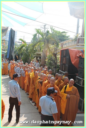 Chùm ảnh: Các phái đoàn viếng Giác linh ĐLHT. Thích Trí Tịnh buổi chiều ngày 01-04-2014