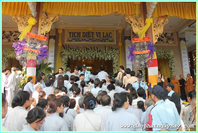 Chùm ảnh: Các phái đoàn viếng Giác linh ĐLHT. Thích Trí Tịnh buổi chiều ngày 01-04-2014