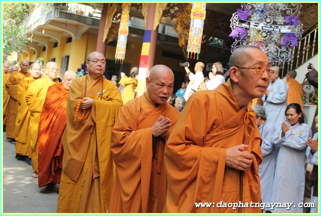 Chùm ảnh: Các phái đoàn viếng Giác linh ĐLHT. Thích Trí Tịnh buổi chiều ngày 01-04-2014