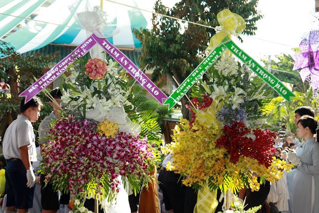 Chùm ảnh: Các phái đoàn viếng tang lễ ĐLHT. Thích Trí Tịnh ngày 30-03-2014
