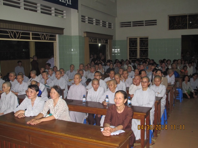 Tiền Giang: Hơn 2000 người xem phim Cuộc Đời Đức Phật tại chùa Vĩnh Tràng