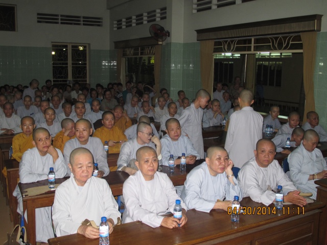 Tiền Giang: Hơn 2000 người xem phim Cuộc Đời Đức Phật tại chùa Vĩnh Tràng
