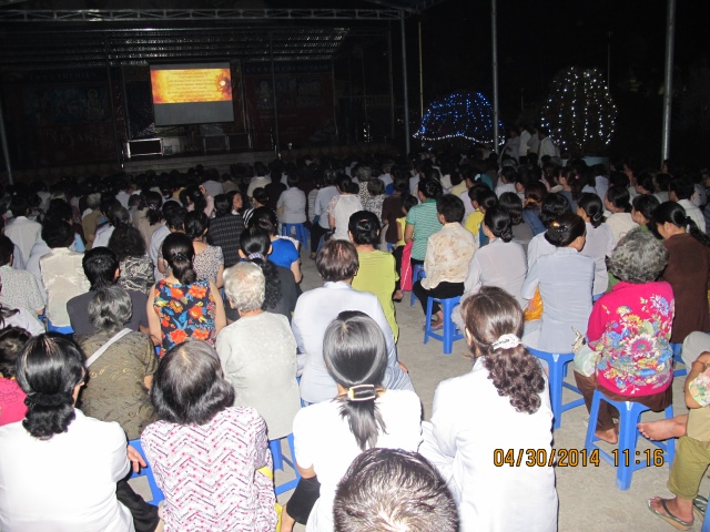 Tiền Giang: Hơn 2000 người xem phim Cuộc Đời Đức Phật tại chùa Vĩnh Tràng