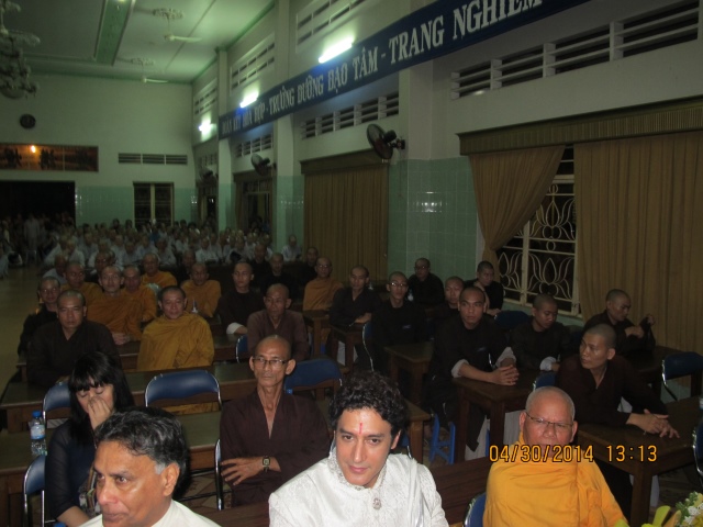 Tiền Giang: Hơn 2000 người xem phim Cuộc Đời Đức Phật tại chùa Vĩnh Tràng