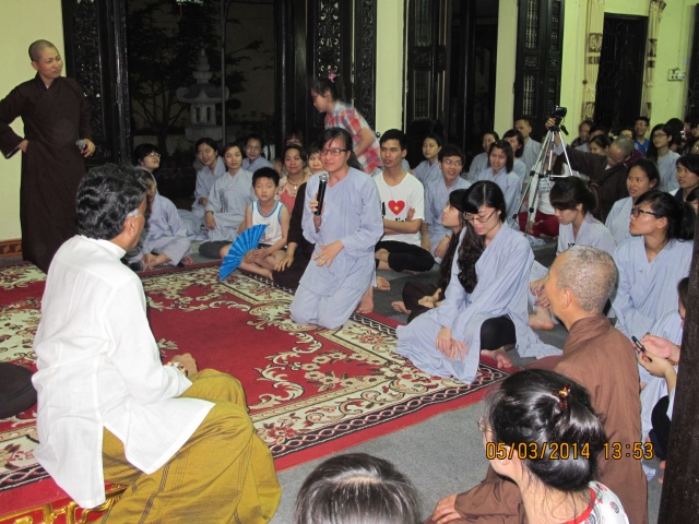 Hà Nội: Hơn 1000 người xem phim Cuộc Đời Đức Phật tại chùa Đình Quán