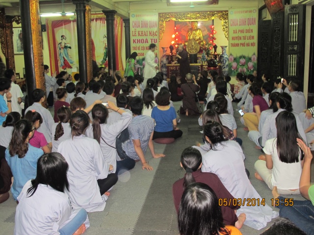 Hà Nội: Hơn 1000 người xem phim Cuộc Đời Đức Phật tại chùa Đình Quán