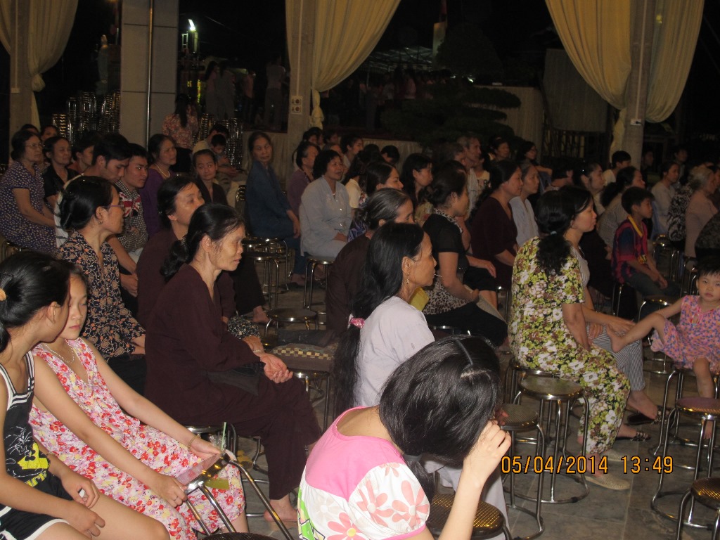 Thanh Hóa: Hơn 200 người xem phim Cuộc Đời Đức Phật tại chùa Đại Bi