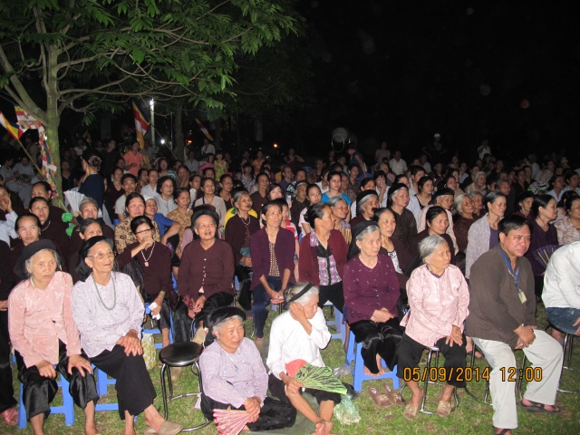 Hà Nội: Khoảng 800 người xem phim Cuộc Đời Đức Phật tại chùa Thanh Nhàn
