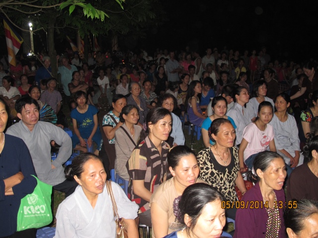 Hà Nội: Khoảng 800 người xem phim Cuộc Đời Đức Phật tại chùa Thanh Nhàn