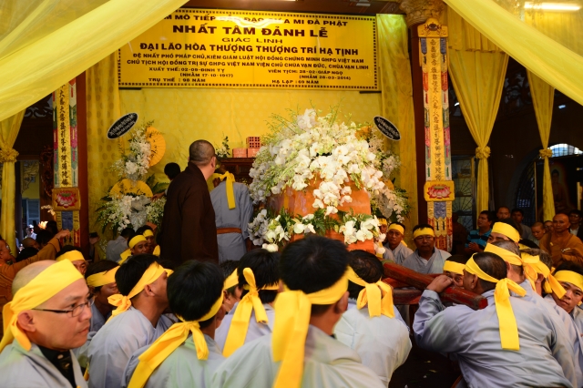 Lễ truy niệm - cung tống kim quan ĐLHT.Thích Trí Tịnh nhập bảo tháp