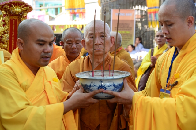 Lễ truy niệm - cung tống kim quan ĐLHT.Thích Trí Tịnh nhập bảo tháp